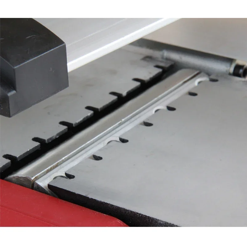 220 V Elektrische 6 Inch Zelfvacuümende Houtbewerking Schaafmachine Tb6/2 Elektrische Schaafmachine Kleine Tafelschaafmachine Huishoudelijke Multifunctionele