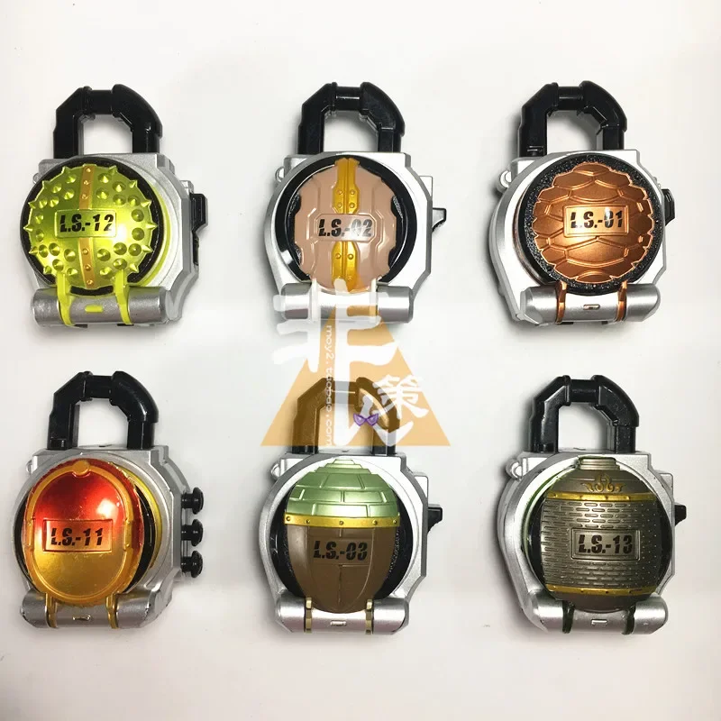 Bandai 2024 Flaw Kamen Rider Belt Lock Fruit Banana Strawberry Cantaloupe Watermelon Walnut Gacha Model Toys Second Hand Student image 2