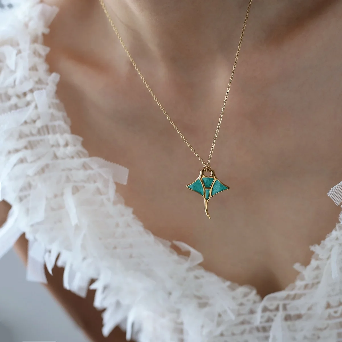 Stainless Steel Devil Fish Pendant Necklace Ocean Series PVD Plated Distinctive Hypoallergenic Collar Jewelry