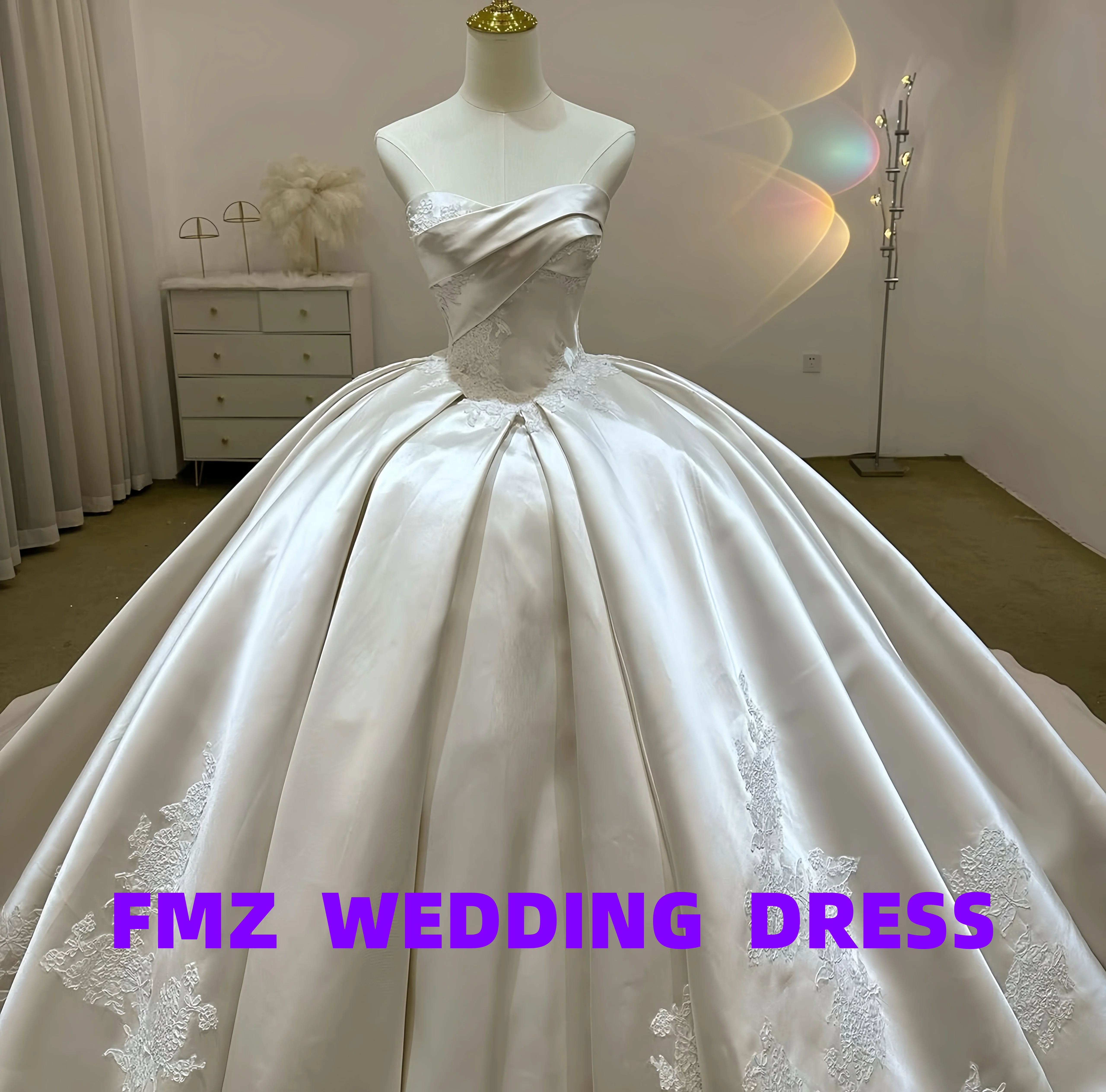 Customized Sweet collar sleeveless Ball Gown satin elegant vestidos de novia wedding dress vestidos para mujer robe de mariee