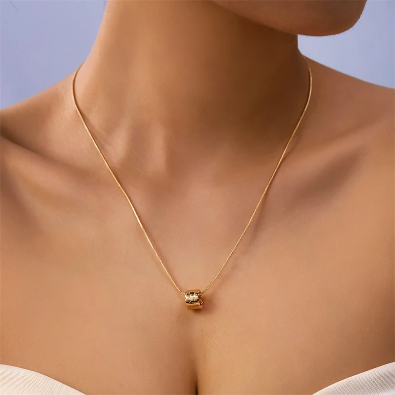 Simple Round Honeycomb Choker Necklaces Wedding Bride Jewelry Women's Gold Color Silver Color Beehive Necklace Female Party Gift