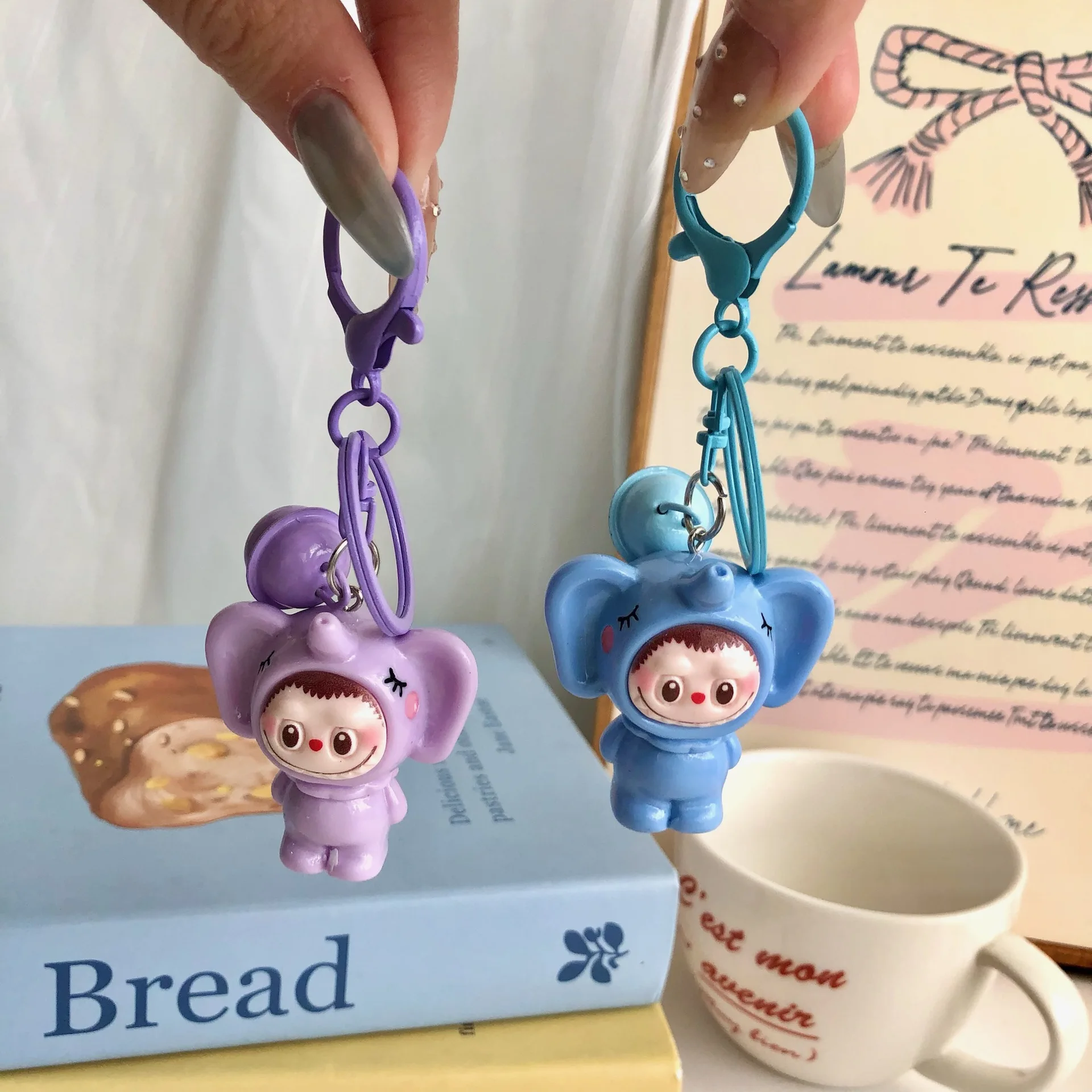 

Cute and fashionable elephant labab doll keychain, cartoon doll pendant, keychain backpack decorative accessory