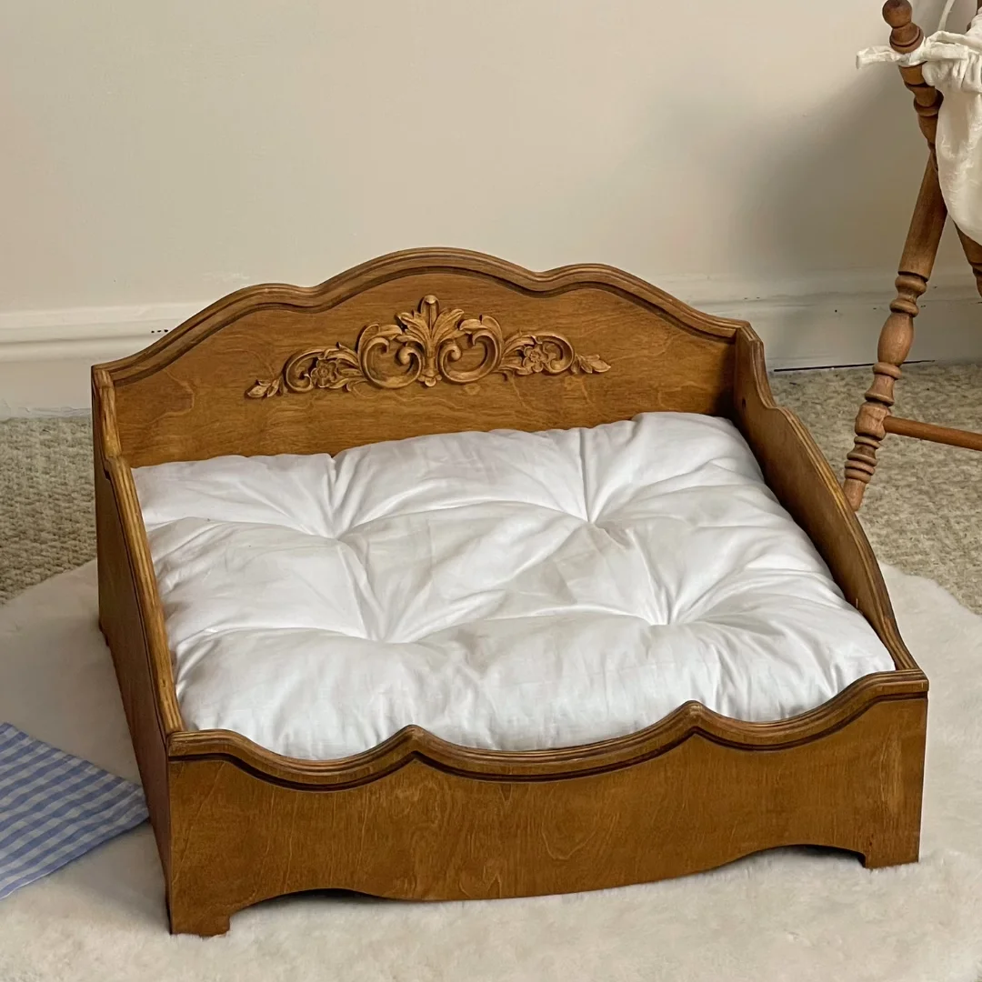 

Maodour ® pet bed | Tibetan Yuhai retro old carved cat and dog small bed wooden Danish pet nest