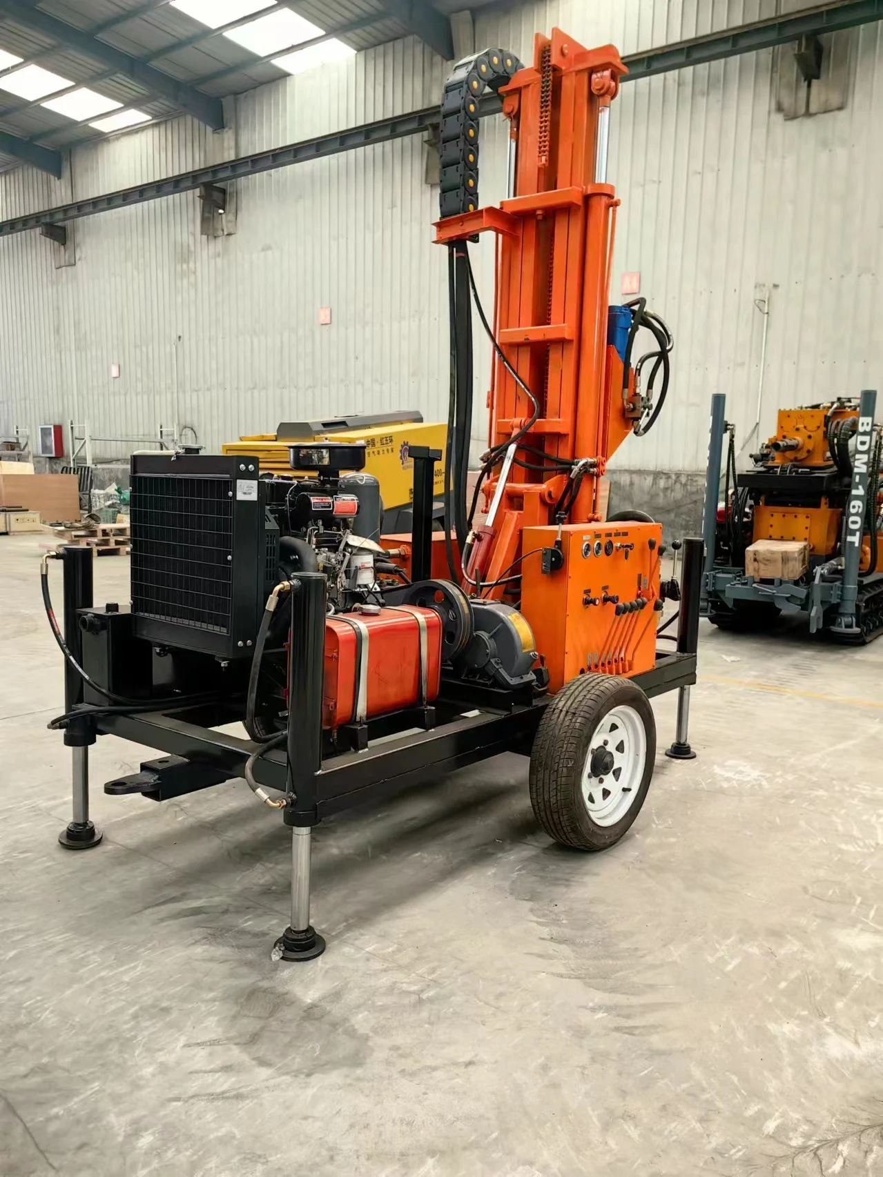 Diesel idraulico per attrezzature per perforazione di pozzi profondi da 180 m 200 m costruite su misura