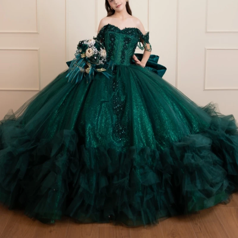 

Темно-зеленое блестящее бальное платье для выпускного вечера/квинсеаньерас с аппликациями, кружевом, бисером, кристаллами, многоярусным фатином, корсетом, открытыми плечами, для Sweet 16