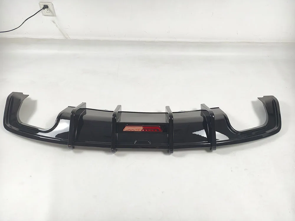 Rear Bumper Lip Diffuser Spoiler With Lamp ABS Gloss Black for Audi A5 Sline S5 B9 Sport 2017-2020 Rear Diffuser Carbon Look - view 3