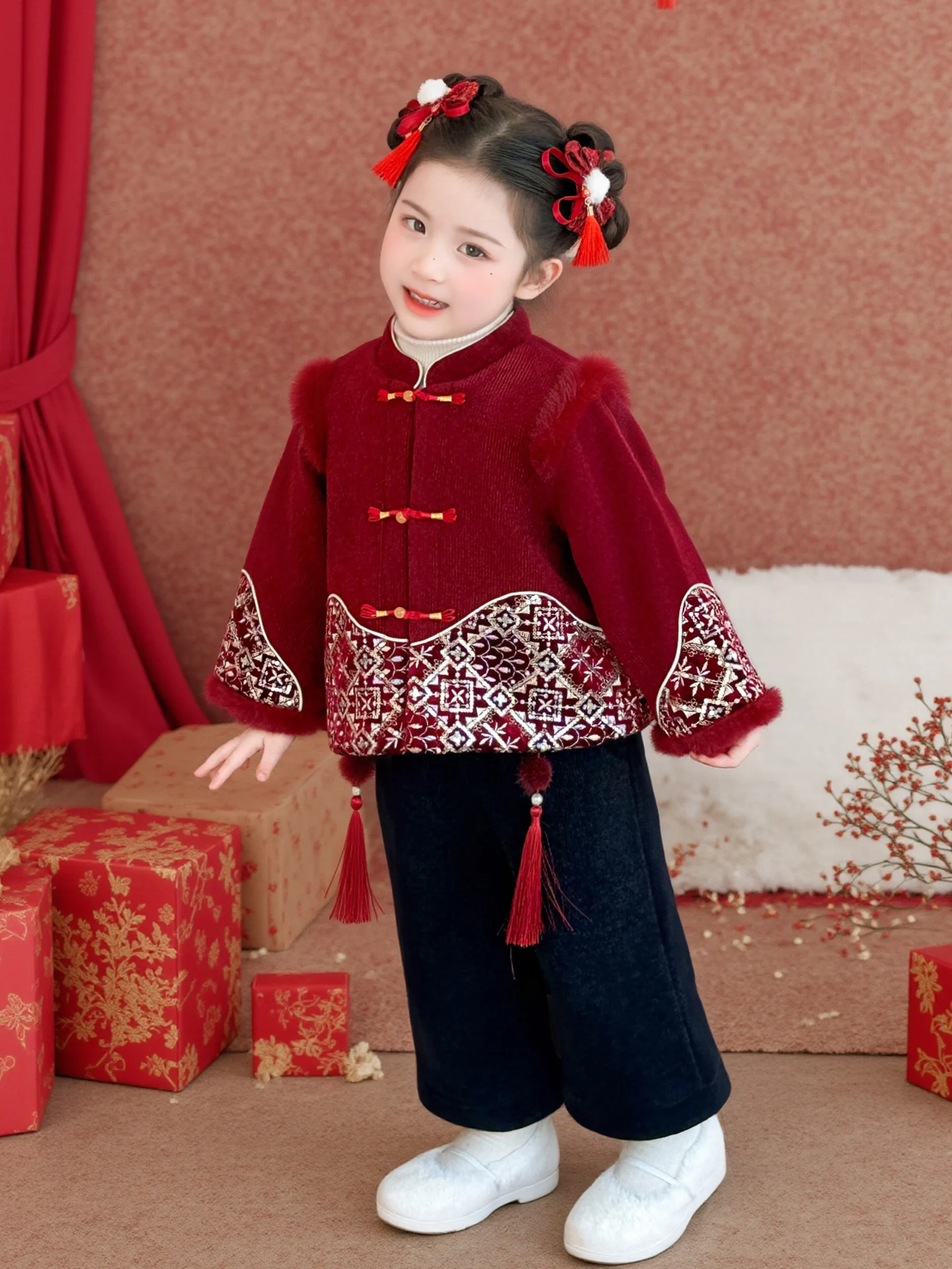 

Thiened Cotton New Year Clothes Set for Girls Traditional Chinese Hanfu Winter Faion Set Warm Long Sve Stand Collar