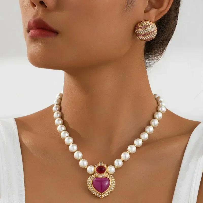 Designer Vintage Pearl Heart Jewelry Set for Women Fashion Sexy Pendant Necklace Colorful Rhinestone Earrings Two-piece Set