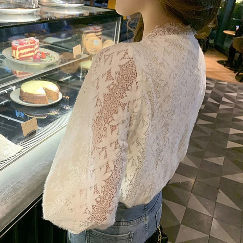 Spring Summer Elegant Fashion V-neck White Lace Shirt Female Long Sleeve Casual All-match Pullover Blouse Top Women \'s Clothing