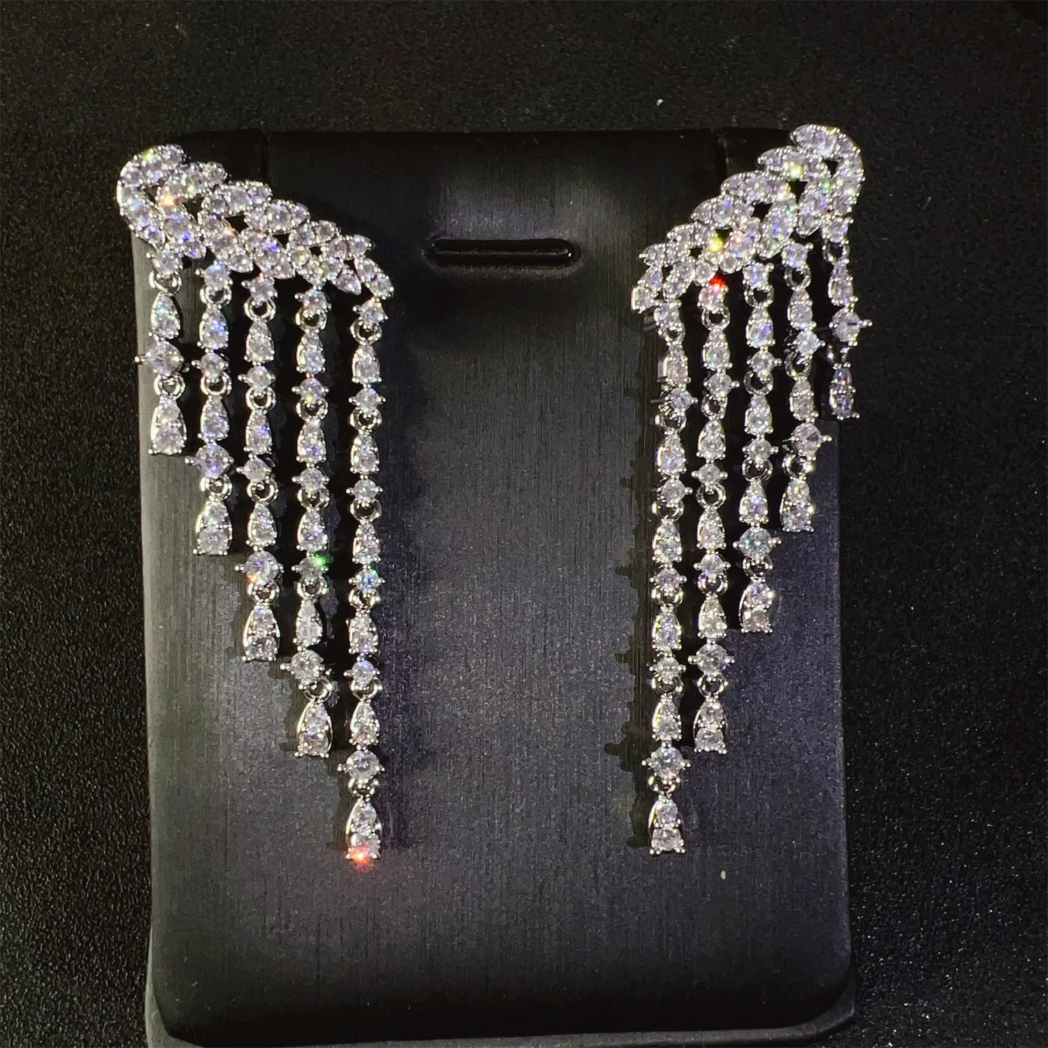Long glitter white fringed earrings women's everyday wear accessories jewelry suitable for dating holiday wedding prom gift E342
