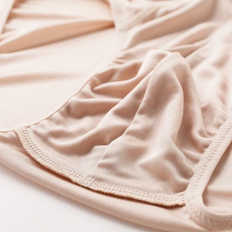 Men's Underwear Ultra-thin Silk Mid-rise Triangle Briefs Comfortable and Breathable No Trace
