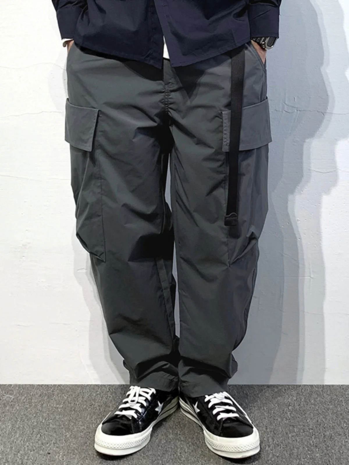 

2024 Men's Slim Straight Leg Multi-ket Work Trousers Casual Nylon Outdoor Long Pants Trendy Loose Functionali