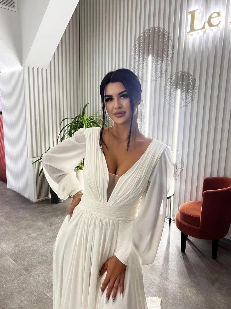 長袖シンプルなサテンのウェディングドレス妖精コルセットセクシーなウェディングドレス白いドレスウェディングドレス花嫁のための女性パーティードレス