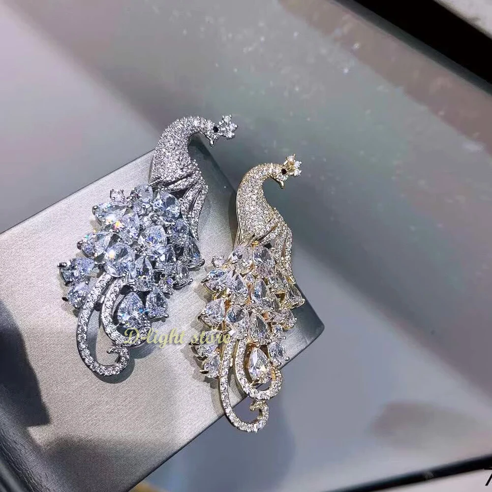 Exquisite Super Flash Phoenix Zircon Brooches Ladies Luxury Elegant Animal Brooches Dress Ethnic Style Retro Corsage Accessories