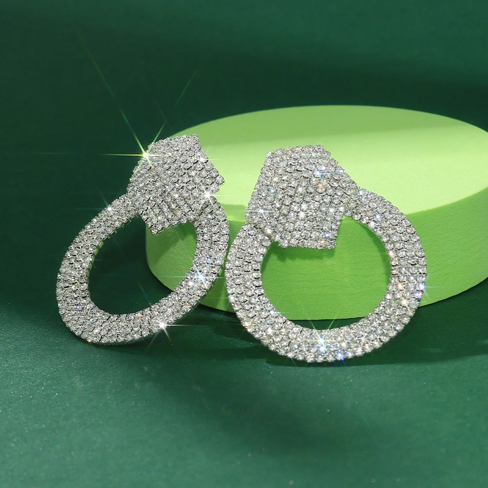 Cross-border independent station hot-selling, temperament fashionable geometric circle earrings light luxury versatile diamond-s