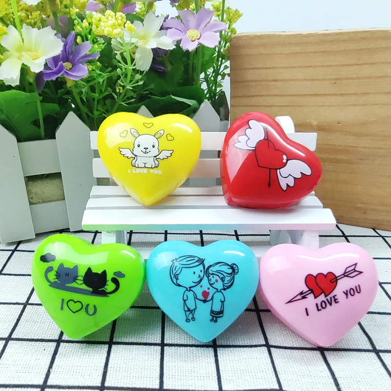 10Pcs/Bag Love Cartoon Mini Pull Back Car Funny Kindergarten Reward Toys Children's Puzzle Toys Kids Fun Holiday Birthday Gift