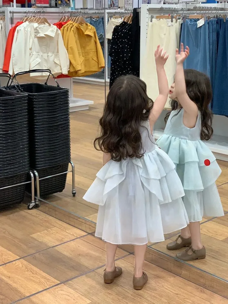 فستان بناتي صيفي بنمط جديد فستان الأميرة لطيف وحلو بدون أكمام تنورة منتفخة شبكية ملابس أطفال كورية