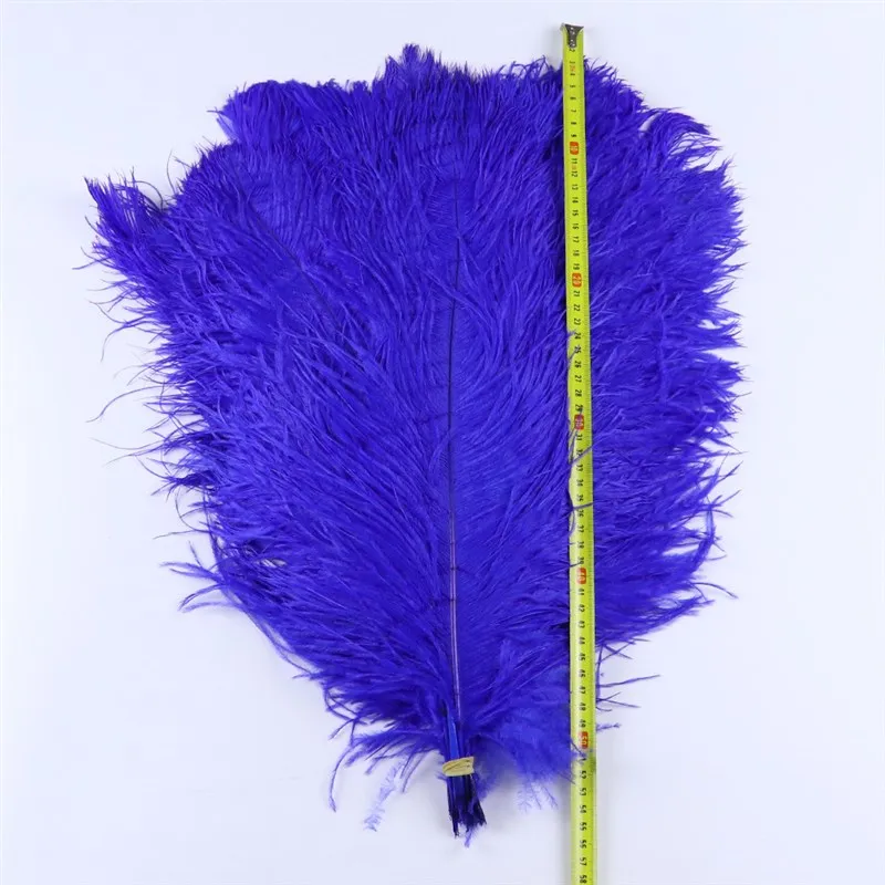 

Южноафриканские страусиные перья 50-55 см для свадебного декора, украшения сцен, пуховиков и других изделий