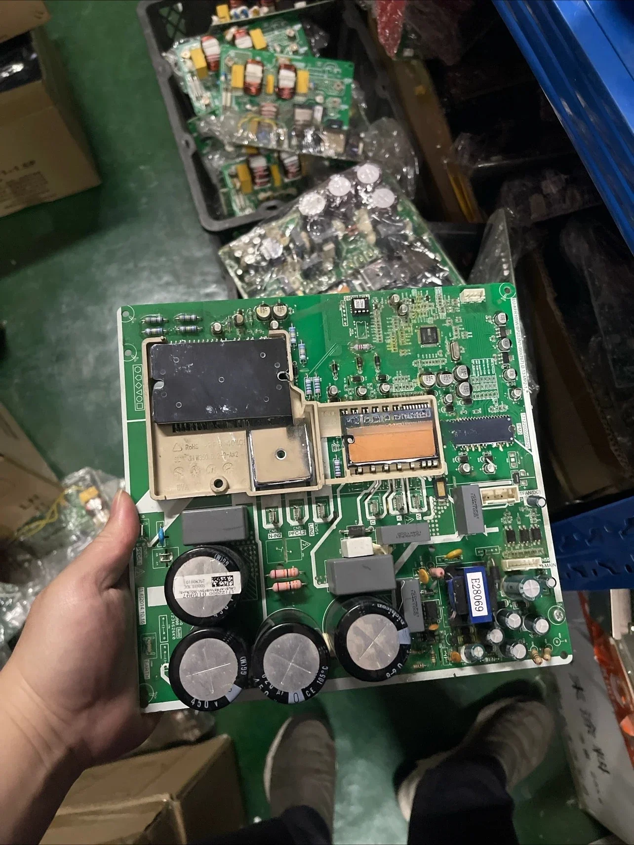EU-KFR105W/BP3T5N1-350S.D.13.WP1-1 1PCS $220 + EU-KFR105W/BP2T3N1-350(767)D.13.MP2-1 1PCS $220 + Shipping cost $150