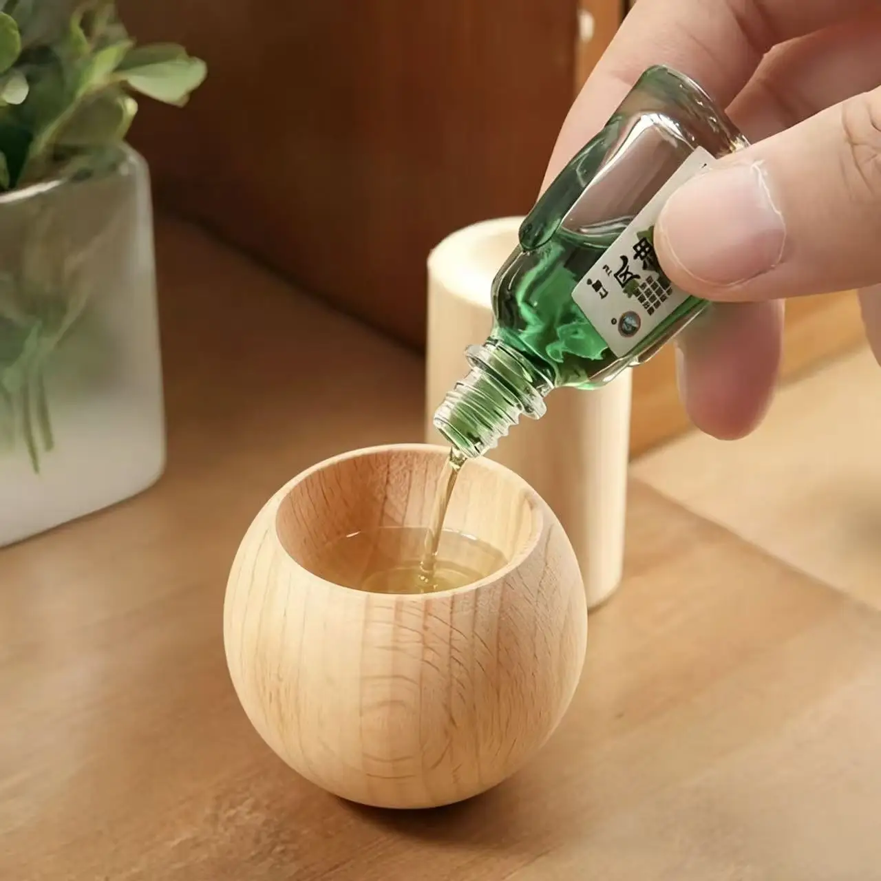 Portable Wood Essential Oil Diffuser Natural Aroma Diffuser Car Home Air Freshener Fragrance Diffuser for Office Bedroom Decor view 3