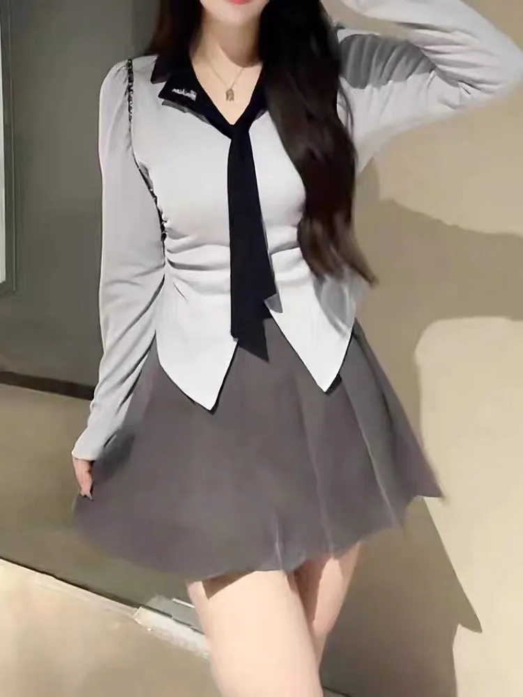 เสื้อยืดผู้หญิงทรงวี แขนยาว ดีไซน์กระชับเอว แฟชั่นฤดูใบไม้ร่วง ไซส์พลัส วัสดุคุณภาพสูง