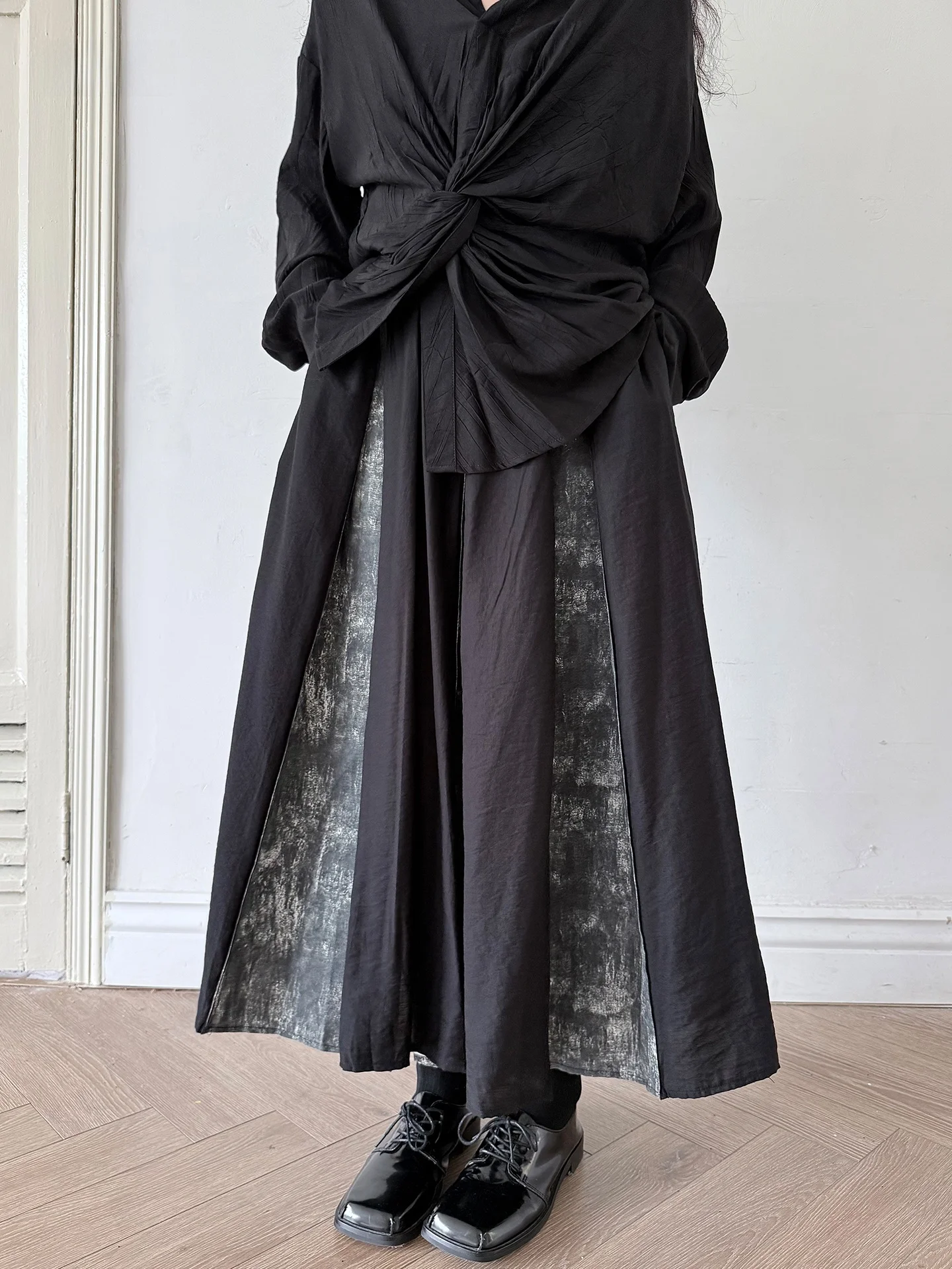 

Land And Mountain Island Moonlight Design Asymmetrical Pleated Skirt Women's Skirt Casual Style Splicing Fabric Skirt