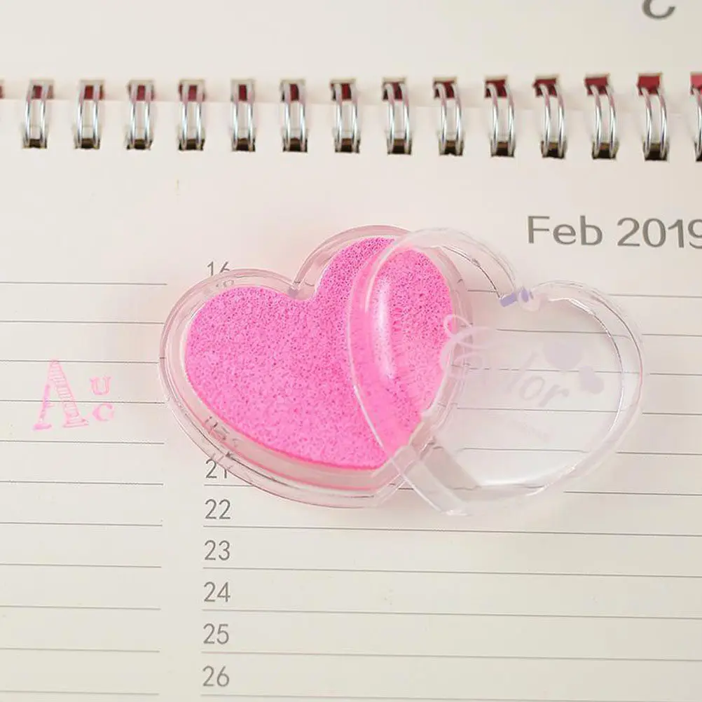 8Pcs Heart-Shaped Washable Ink Pads for Fabric Wood Paper Scrapbooking Cards DIY Craft Projects Bright Pigment Portable Stamp view 2
