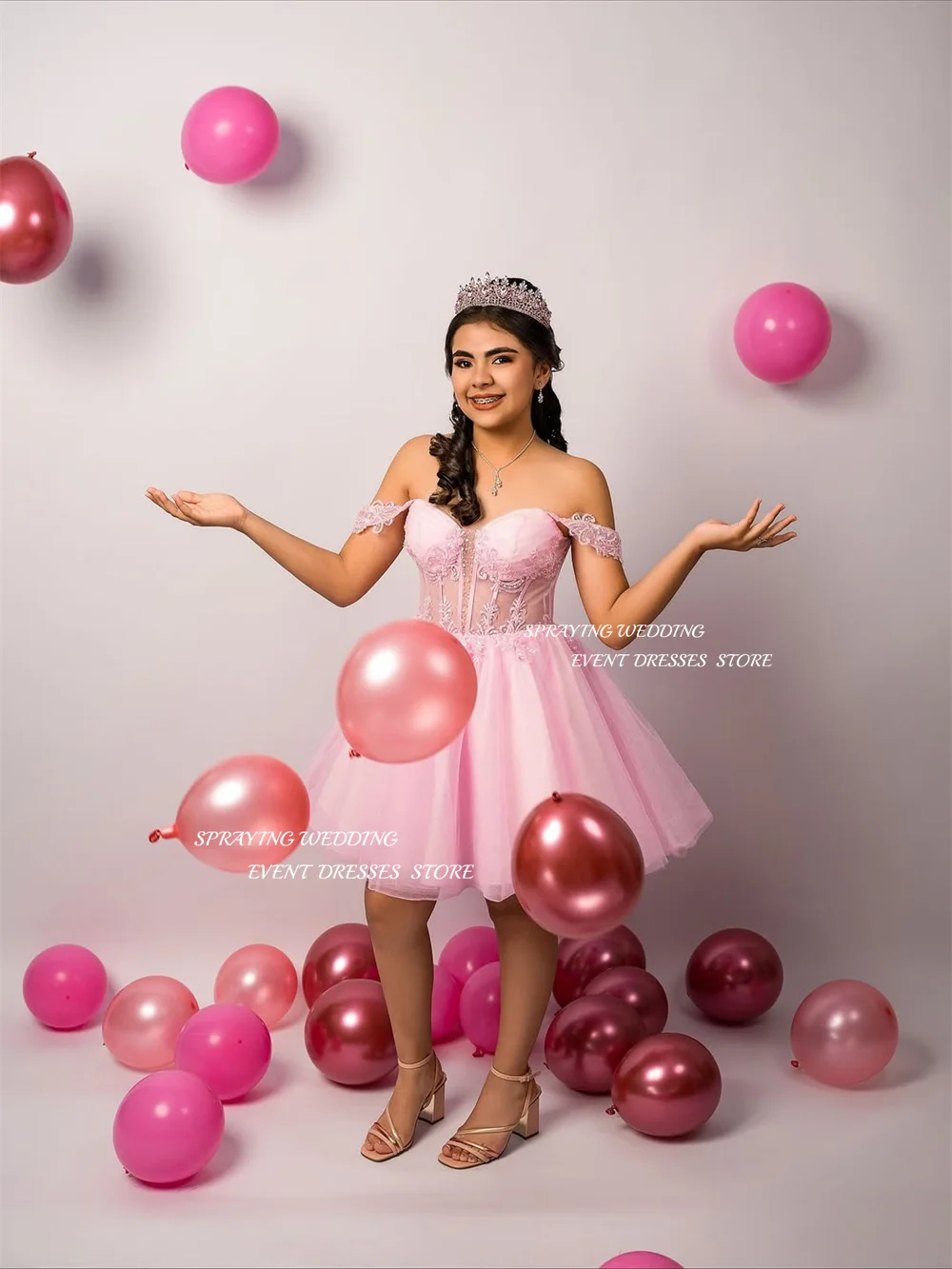 スプレーリング高級ピンクレース誕生日ウエディングドレスセクシーな恋人ミニウェディングパーティードレス A ラインショートカクテルドレスカスタマイズ