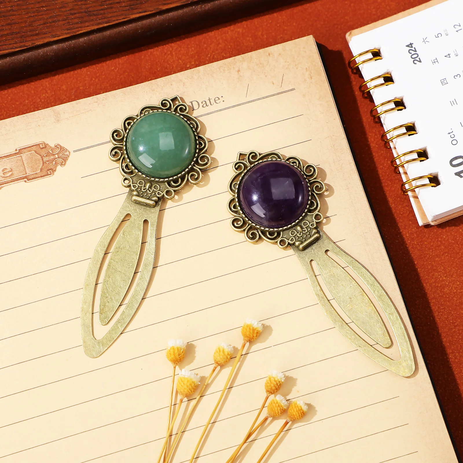 2 ретро-закладки из сплава металла, маркеры для страниц, аксессуары для чтения, винтажный эстетический трафарет, газетная закладка, кулон, подарки