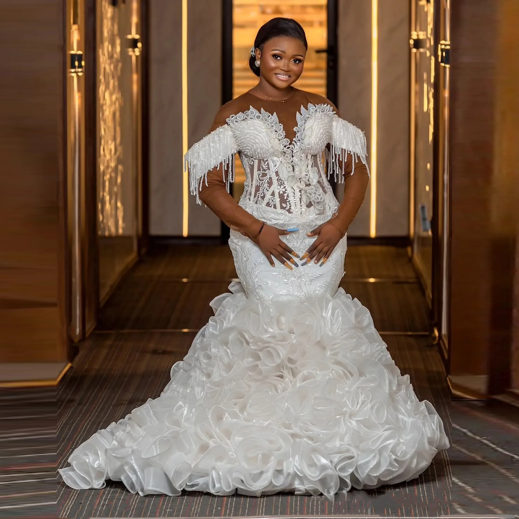 

African Beaded Long Sleeves Bridal Dress Tierred Applique Wedding Gowns Ruffle Illusion Organza Wedding Dresses Mermaid Gorgeous