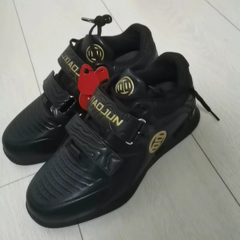 

Classic Brand Men Women Weight Lifting Shoes Black Leather Squat Shoes for Unisex Good Quality Gym Training Shoes Sport Sneakers