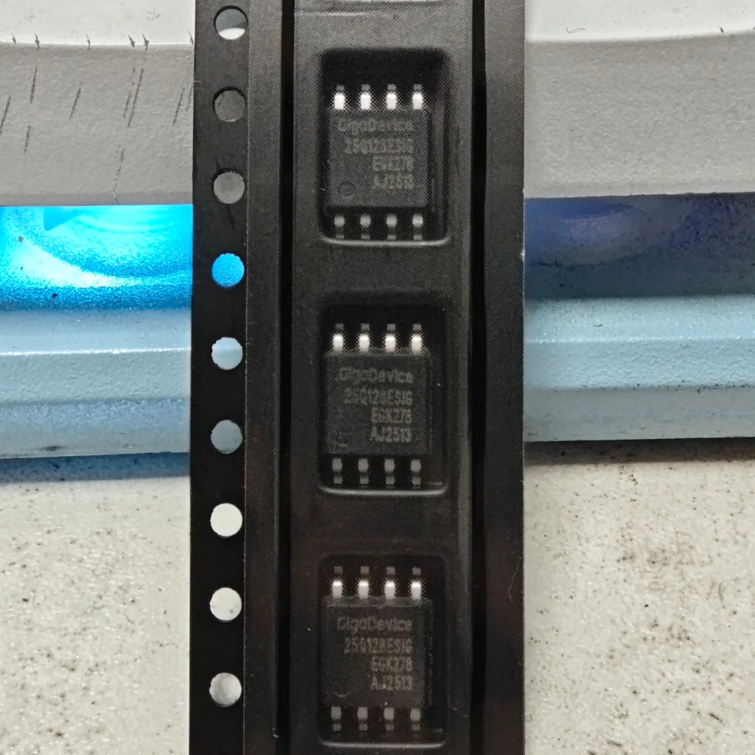 1~10pcs/lot GD25Q128ESIG 25Q128ESIG SOP-8 128M-bit 100% Brand New Original.