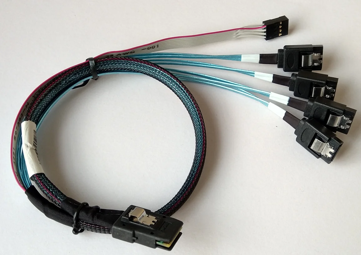 

Free Shipping High Quality New 4 SATA - MiniSAS 7Pin-36pin SATA - SFF8087 50CM Reverse Data Cable