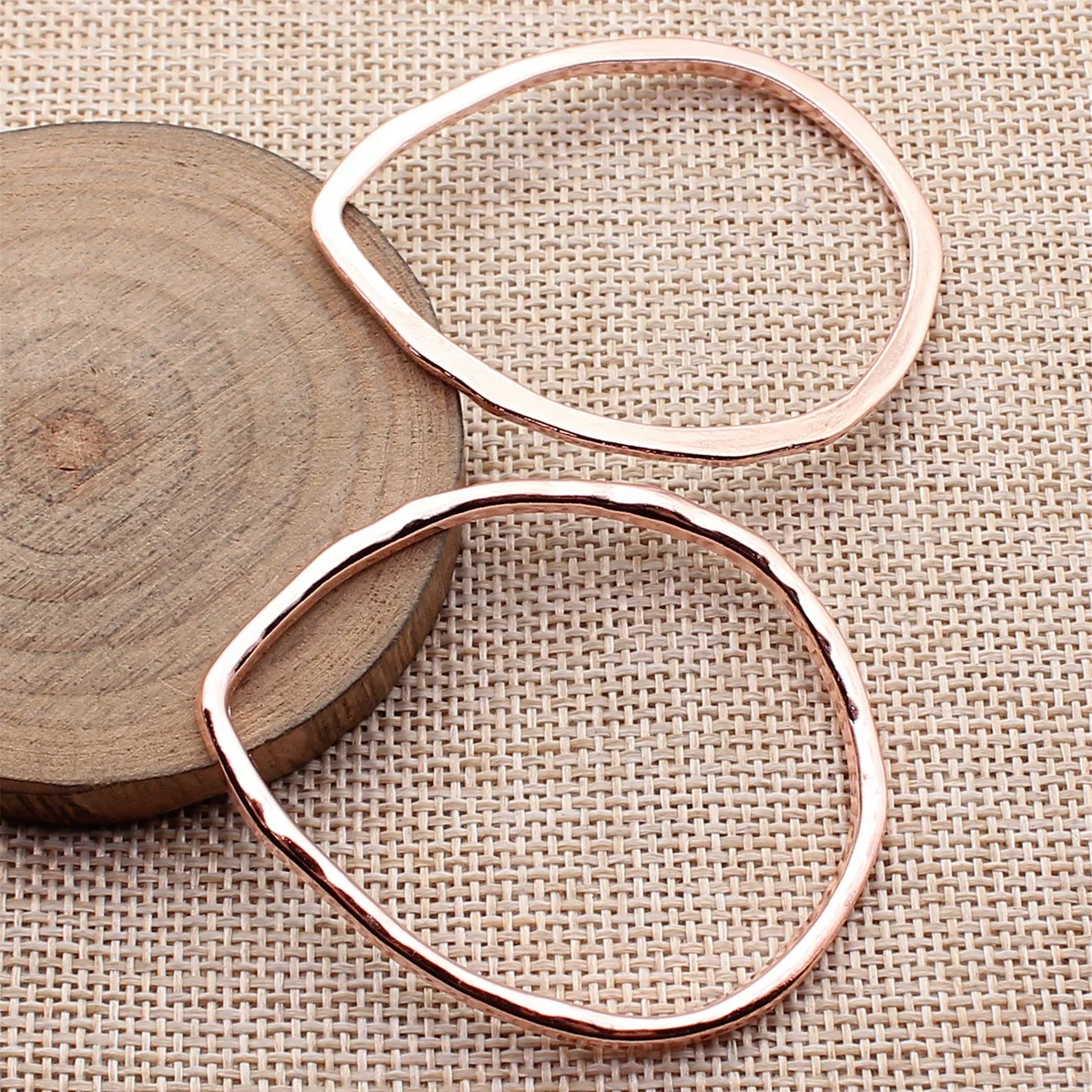 

8pcs 57x46mm(2.24x1.81inch) Rose Gold Color Hollowed-Out Teardrop-Shaped Frame Pendants DIY Jewelry Making Accessories