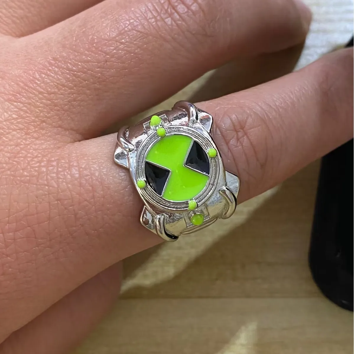 Anime Ben 10 Omnitrix Cosplay Ring Unisex Punk Goth Trendy Personality Finger Rings Jewelry Accessories
