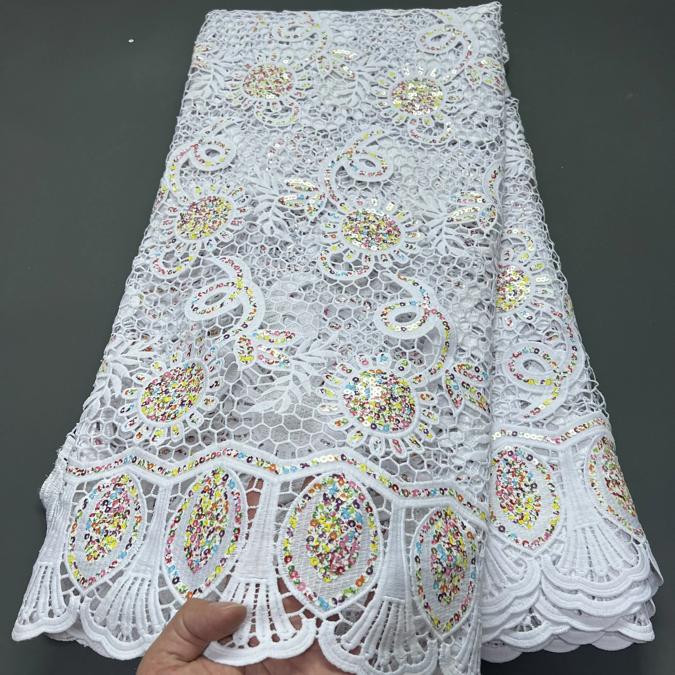 

2025 High Quality African Nigerian Cotton Lace Fabric Tulle Embroidery Wedding Party Dress Golden Damask Sequins 5Yard ZJ110