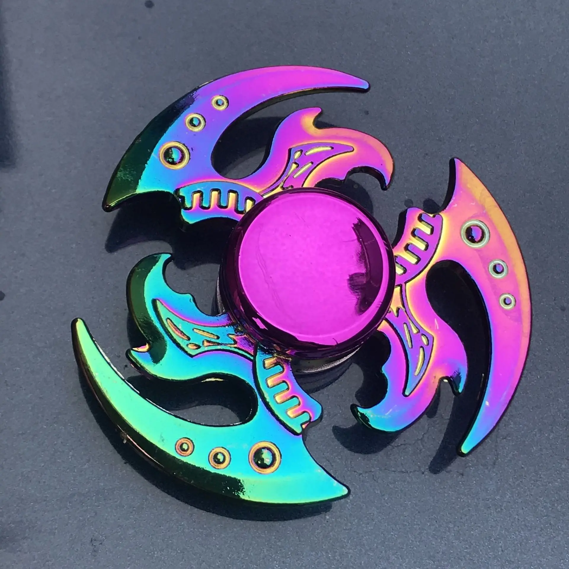 Neuer Metall-Regenbogen-Fidget-Spinner mit Farbverlauf R188 Geräuscharmes Lager EDC Handspinner Fingerspitzen-Gyro Anti-Angst Erwachsenenspielzeug Geschenke