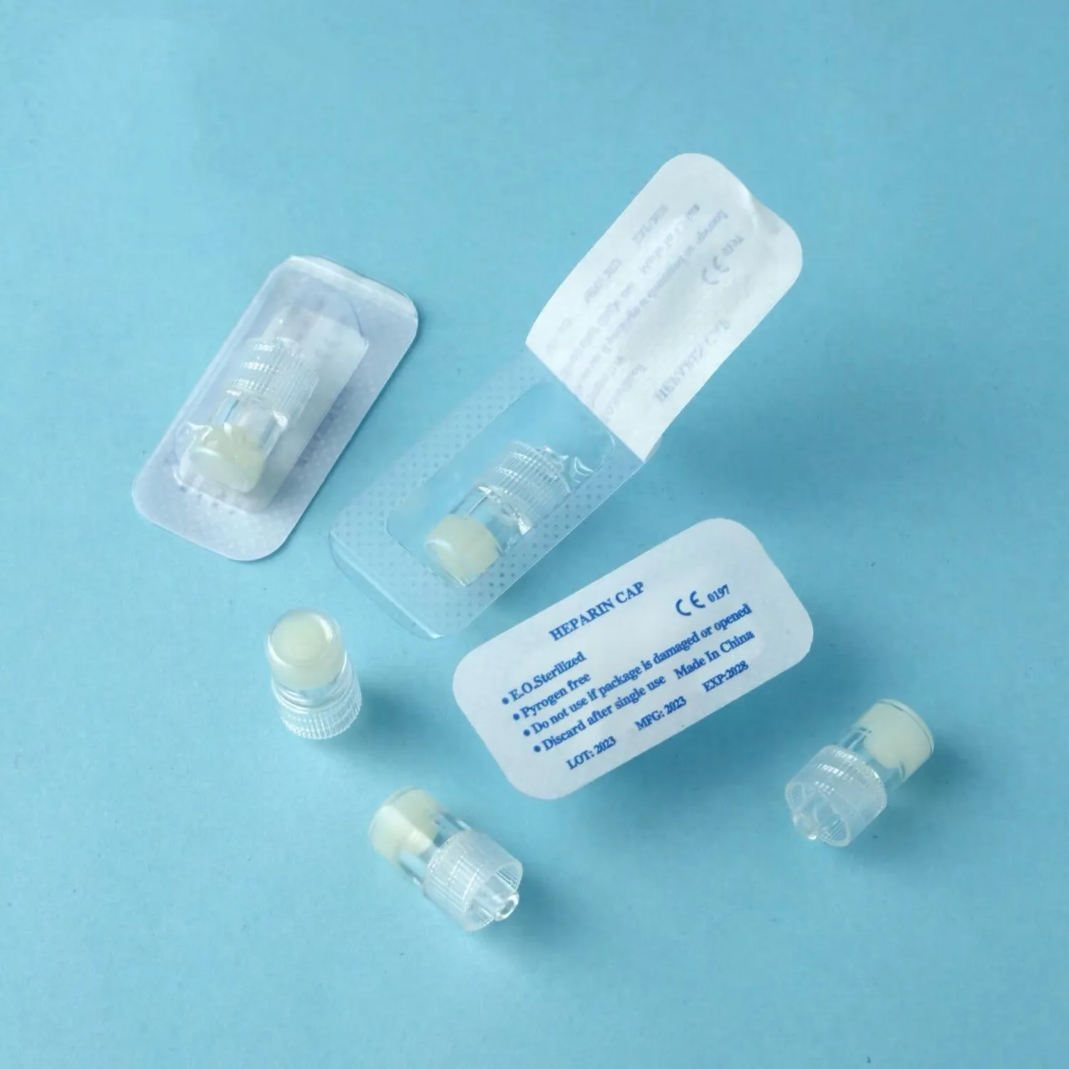Haustierspezifische Einweg-Heparin-Kappe, Katzen- und Hunde-Retentionsnadel, passend zu veterinärmedizinischen Sterilisations-Infusionsverbrauchsmaterialien. – Detail 3