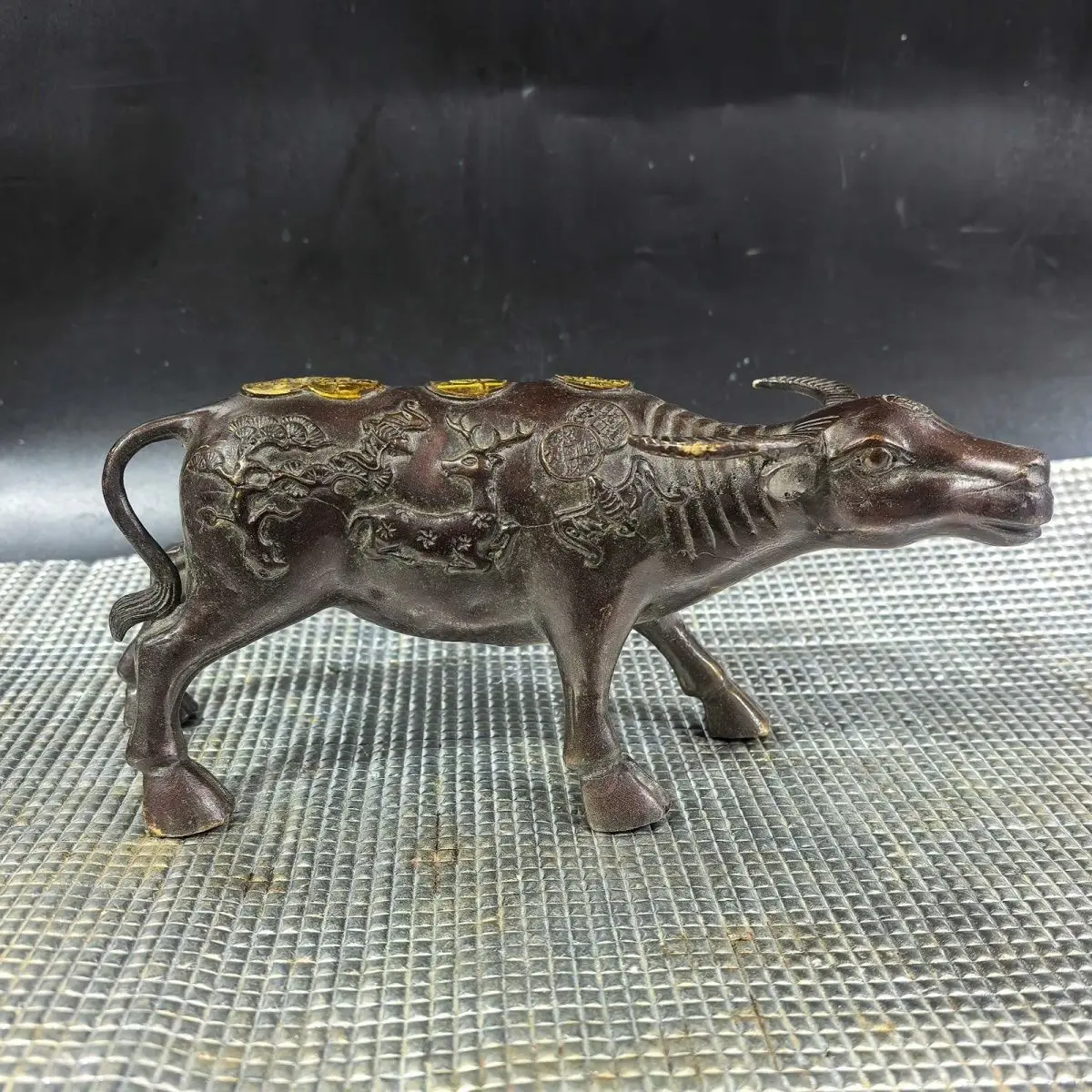 Pure copper gilt antique bronze ware copper bull ornament fortune lucky collection living room office retro zodiac cow gas