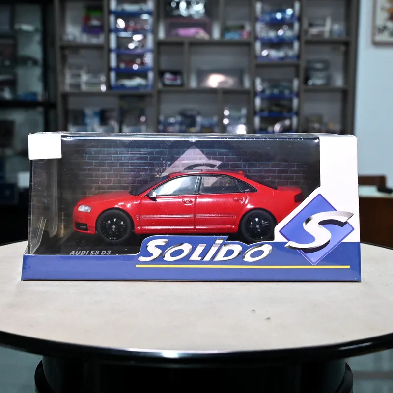 Diecast Solido 1:43 Scale Audi S8 D3 Alloy Car Model