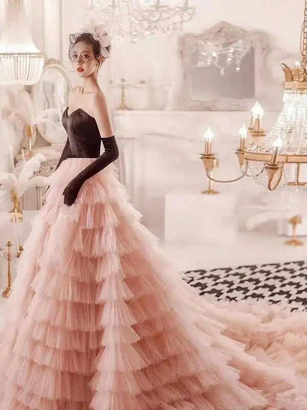 

Sweetheart Strapless Evening Dress Black Top Pink Tiered Tulle Long Train Prom Ball Gown Wedding Party Dress
