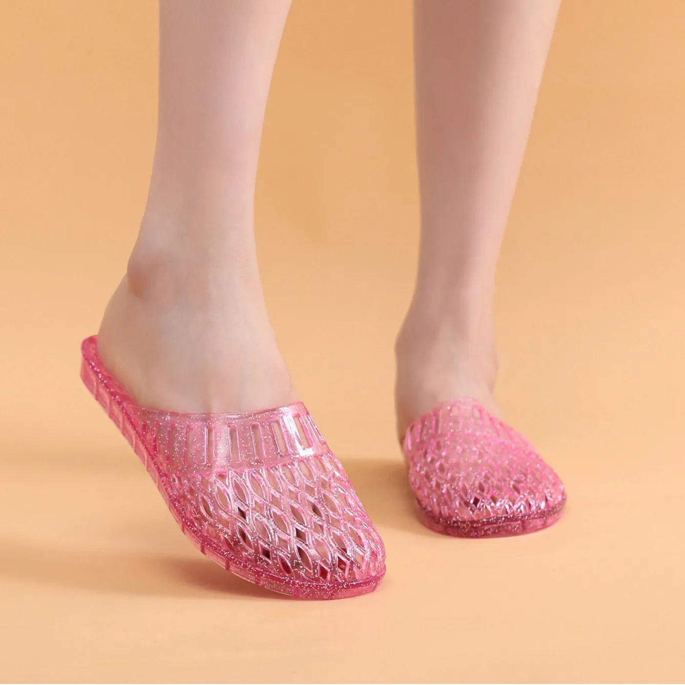 Summer Women Plus-Size Hollow Jelly Slippers Adult Soft-Soled Closed-Toe Non-Slip Sandals Lady PVC Mules Everyday Casual Shoes