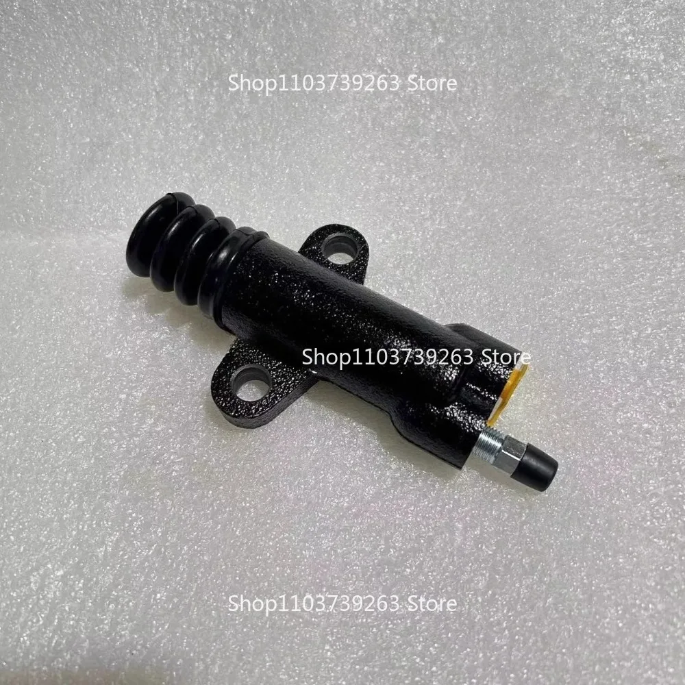 

Suitable for F14E F18C Mitsubishi Nissan Forklift Clutch Pump 17410 30620-FJ100 91A51-03500