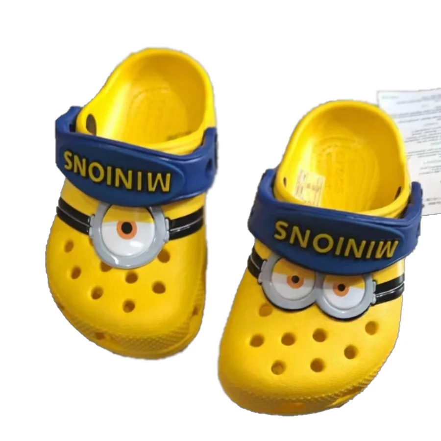 Anime Minions Hole Sandals sprayer Dave pantofole sandali Kawaii EVA Anime Home Beach Shoes sandali estivi per bambini drenaggio