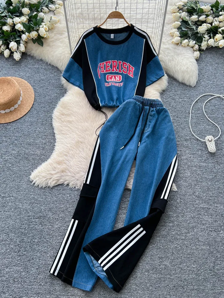 ชุดลำลองแฟชั่นสำหรับผู้หญิง กางเกงขายาวเอวสูงทรงขากว้าง และเสื้อยีนส์คอกลมแบบมีเข็มขัด