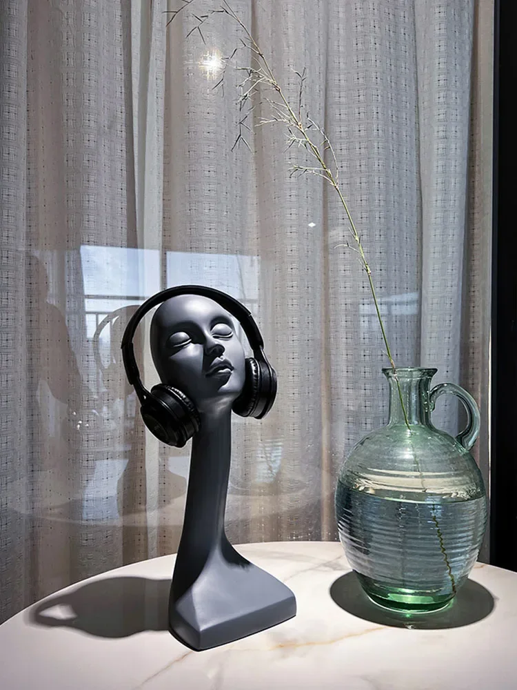 

Creative Abstract Long Necked Sculpture, Headphone Decor,Luxury Living Room, Foyer,Indoor,Figurine Decoration,Customized