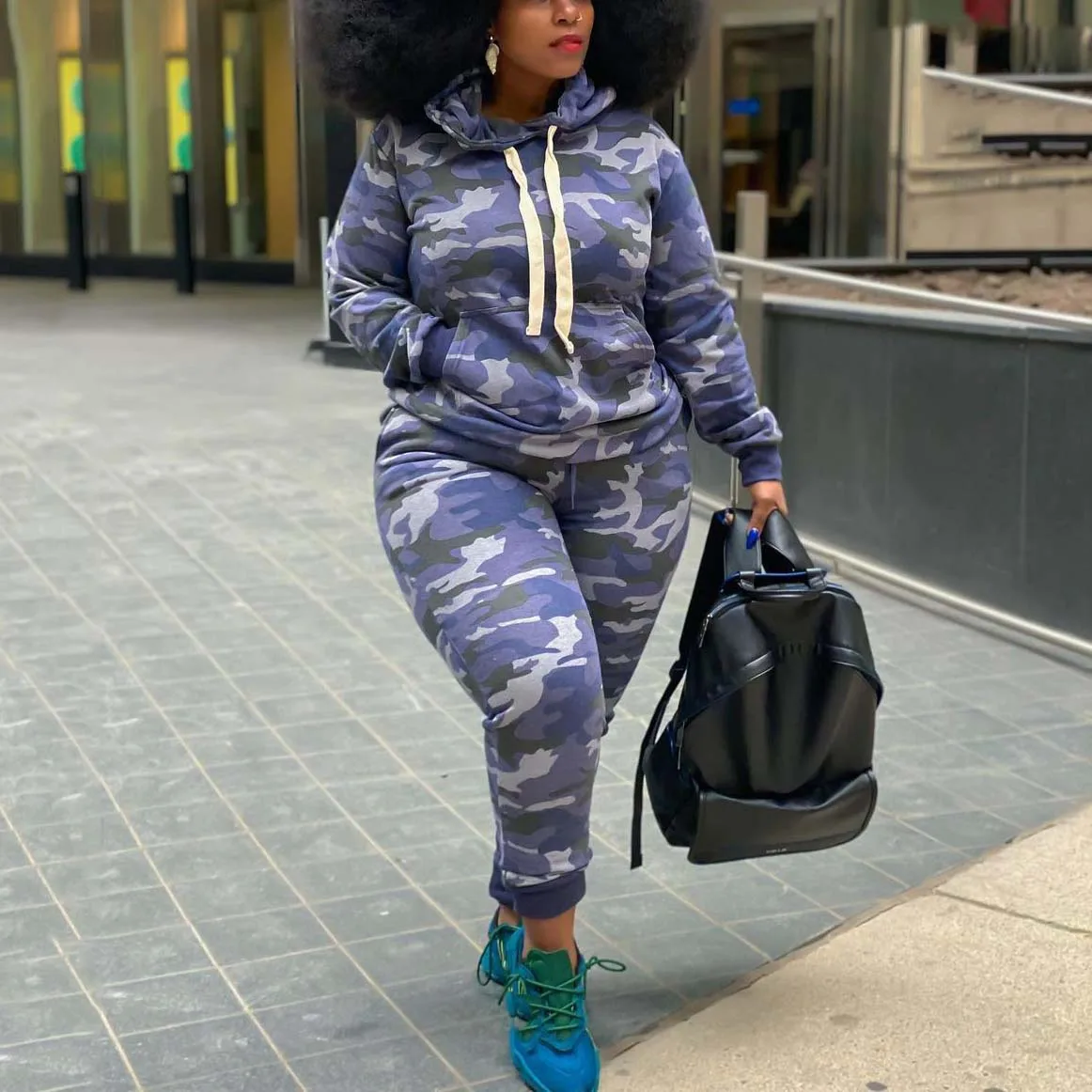 Women Two Pieces Pants Sets Camouflage Printed Hoodies & Long Trousers Fashion Causal 4XL 5XL Oversized Outfits Matching Sets