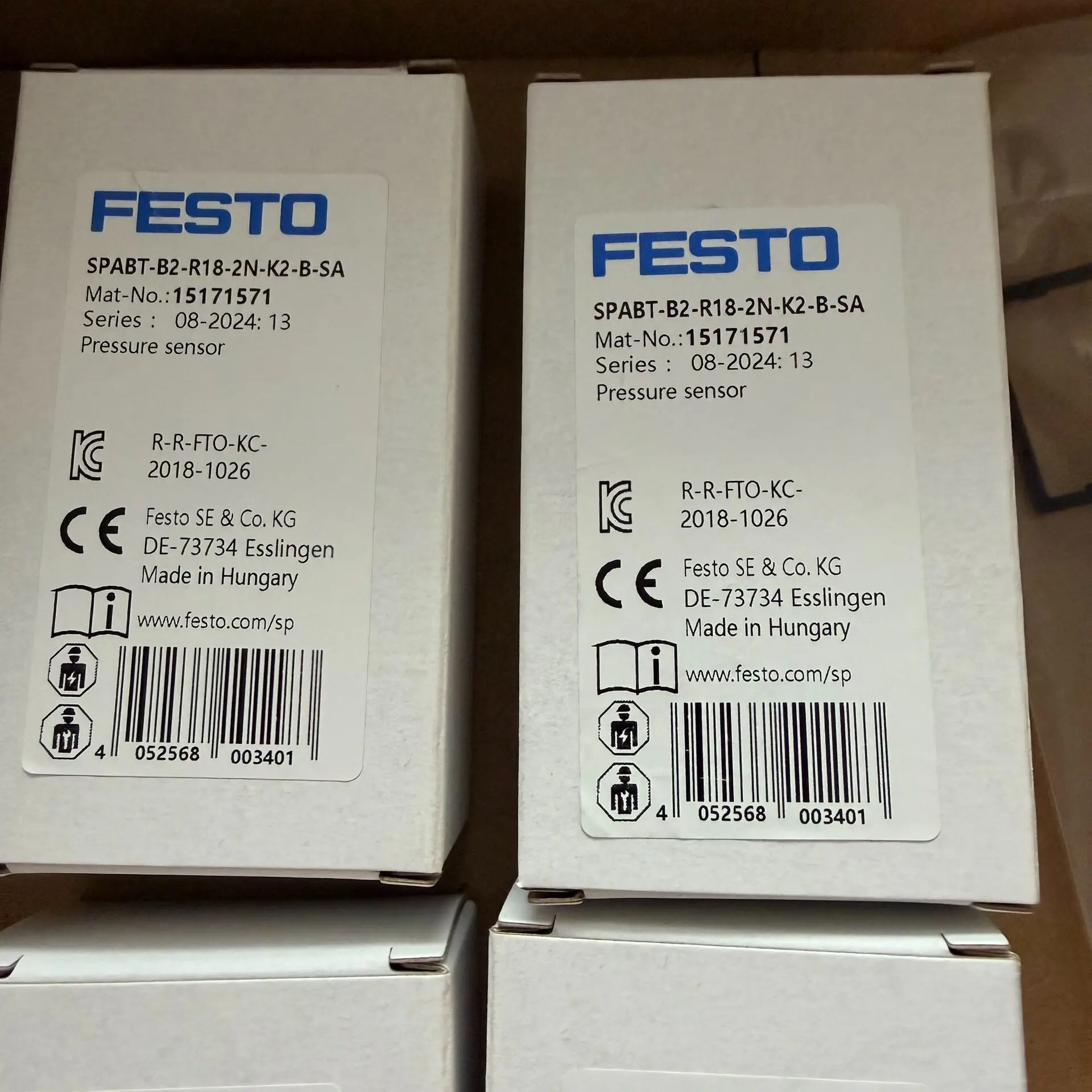 FESTO pressure sensor SPABT-B2-R18-2N-K2-B-SA，15171571