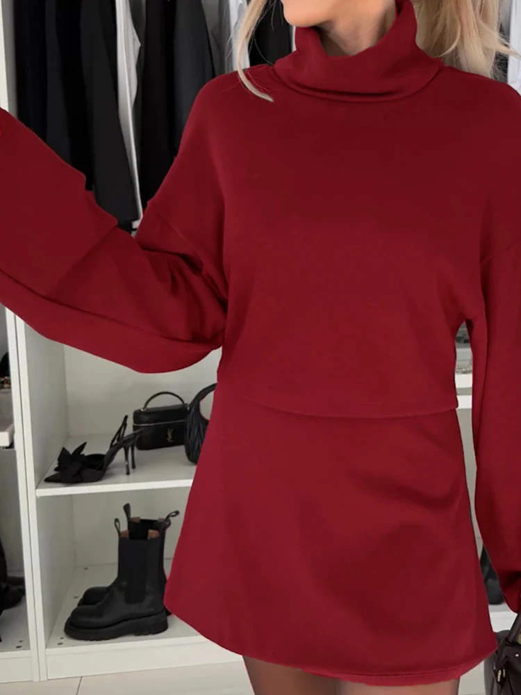 

Элегантный весенний костюм: топ с воротником-стойкой и мини-юбка, однотонный, приталенный, для офиса и повседневной носки, новая модная коллекция