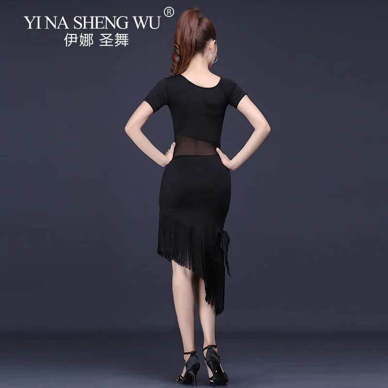 فستان رقص لاتيني للكبار تنورة غير منتظمة بشراشيب أسود لقاعة الرقص التانغو تشا تشا فساتين رقص بأكمام قصيرة ملابس ممارسة